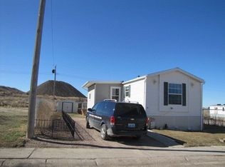 122 Sheridan St, Newcastle, WY 82701