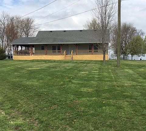 3rd image of 1000 Broadway Ave