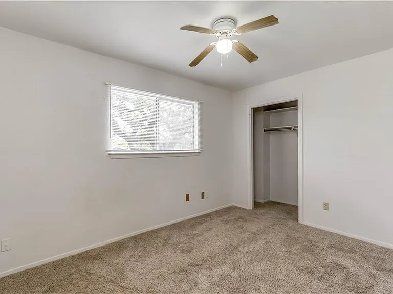4200 Everest Ln — Photo 20