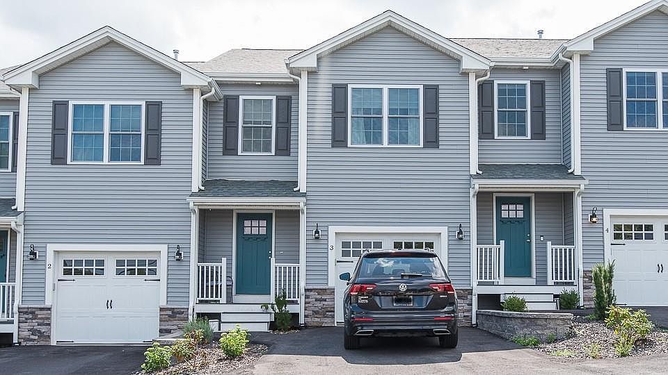 1st image of 1196 Charles St #3