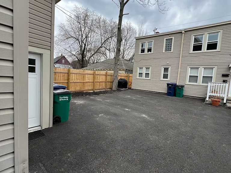 115 Claremont Ave #6 — Photo 16