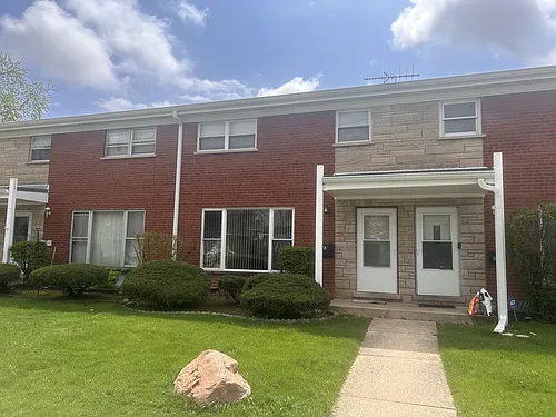 208 Dee Rd #C Photo 1