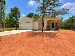 329 W Keanahalululu Ln, Bastrop, TX 78602