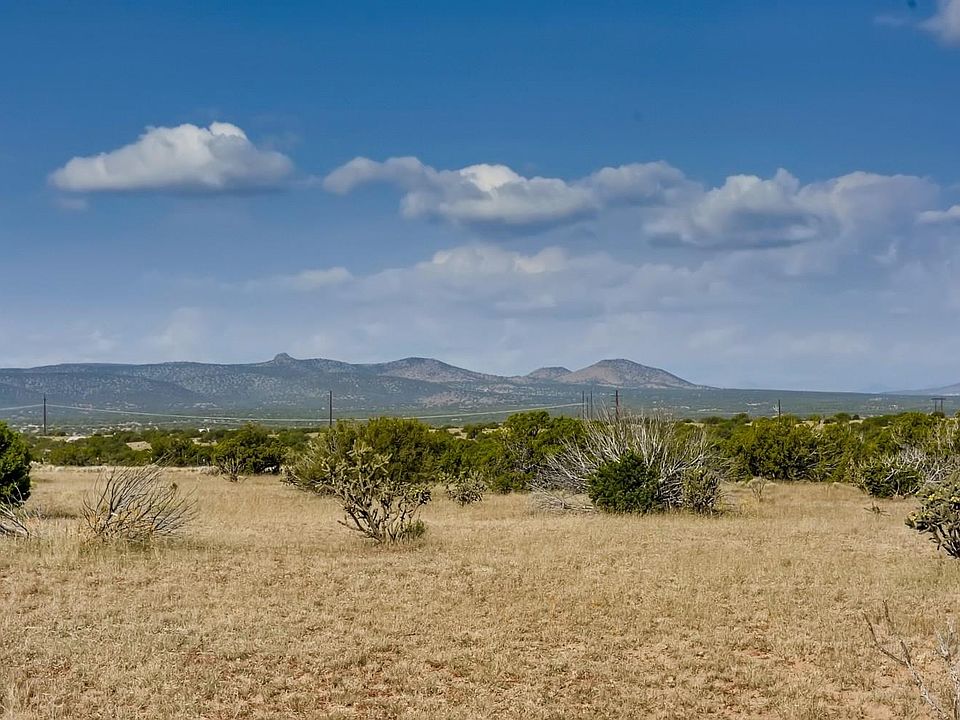 1st image of 11 Paseo De Estrellas