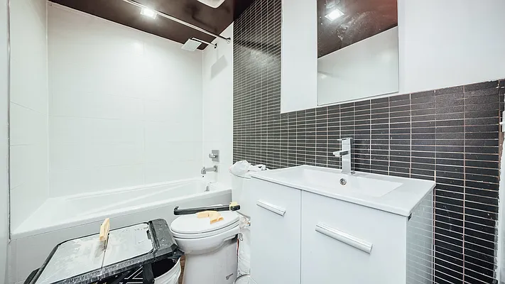 Rented by Nooklyn NYC LLC | media 36