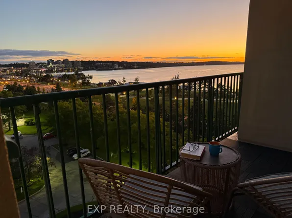 75 Ellen St Unit 906, Barrie, ON L4N 7R6