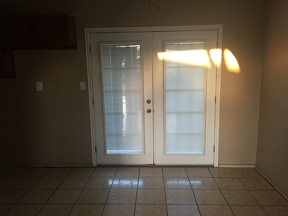 5th image of 109 Retama Dr