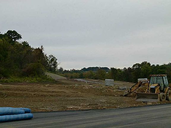 4th image of 101 Winchester Dr