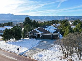 18570 White Fawn Dr, Monument, CO 80132