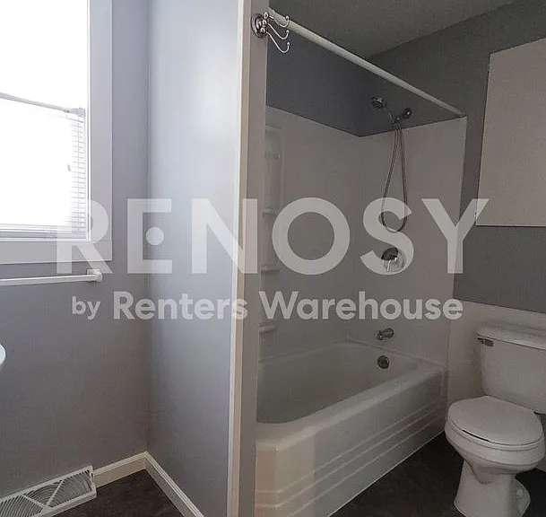 745 21st St — Photo 35