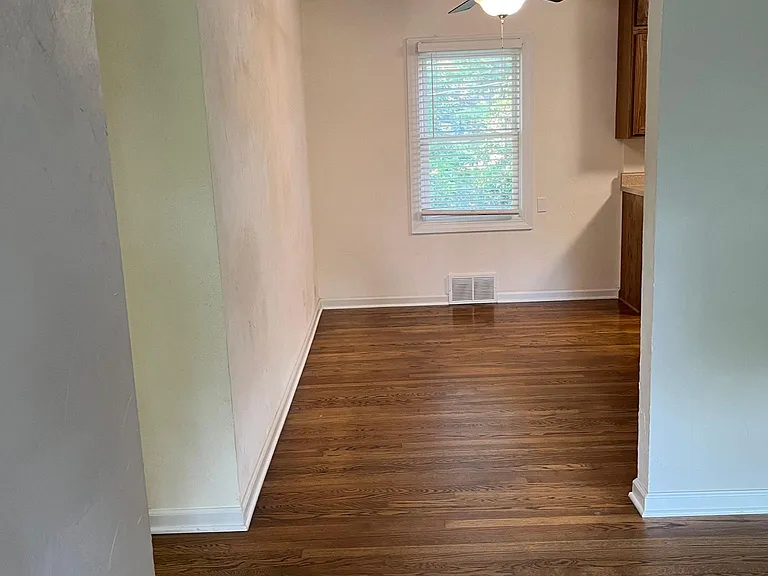 8015 Outlook Dr — Photo 10