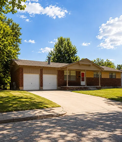 3508 Meadowbrook Dr — Photo 2