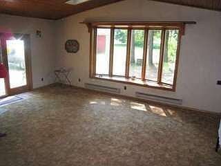 4th image of 9001 Gratiot Ave