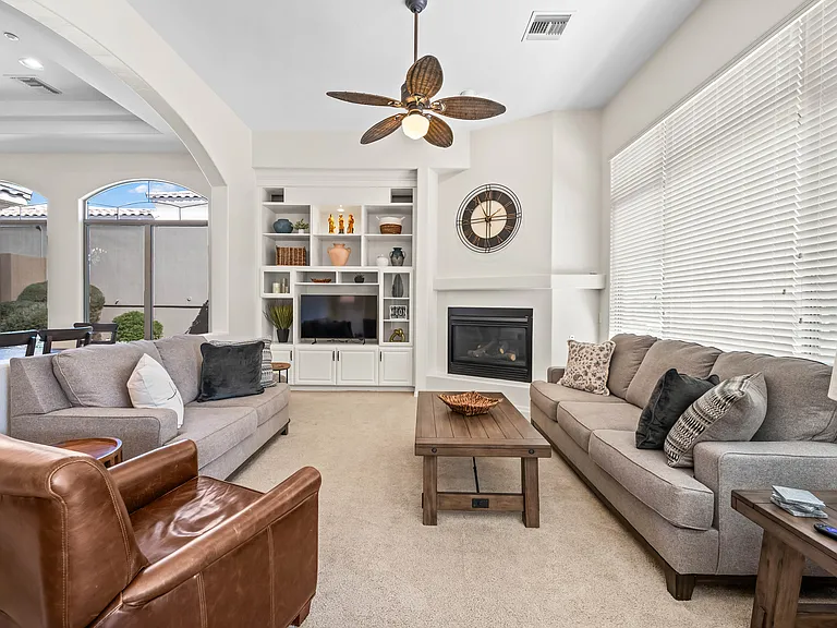 11479 E Beck Ln — Photo 12