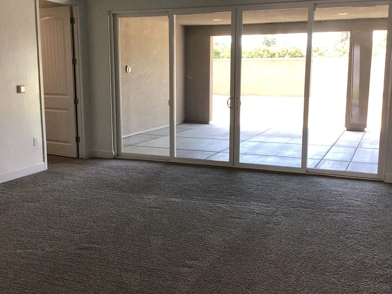 2901 Sand Hills Ave — Photo 11