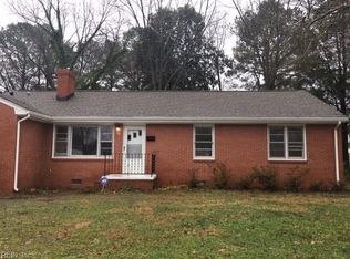 26 Minton Dr, Newport News, VA 23606