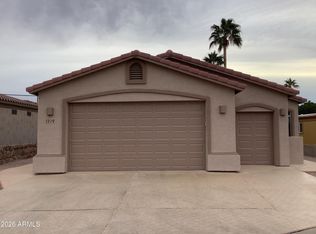5829 E Montara Pl, Mesa, AZ 85215