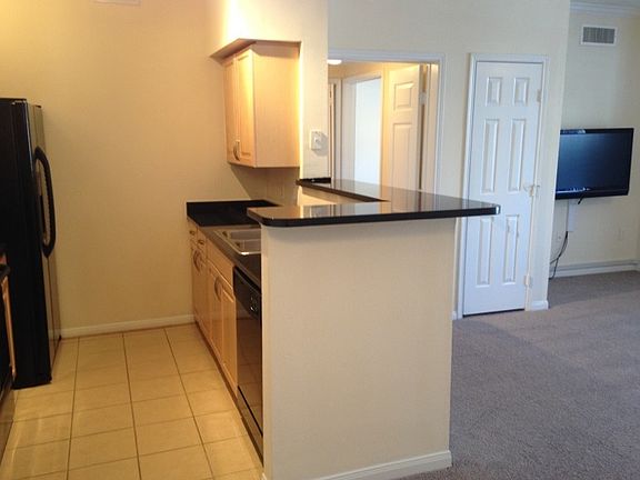 4th image of 12403 Bristol Ln