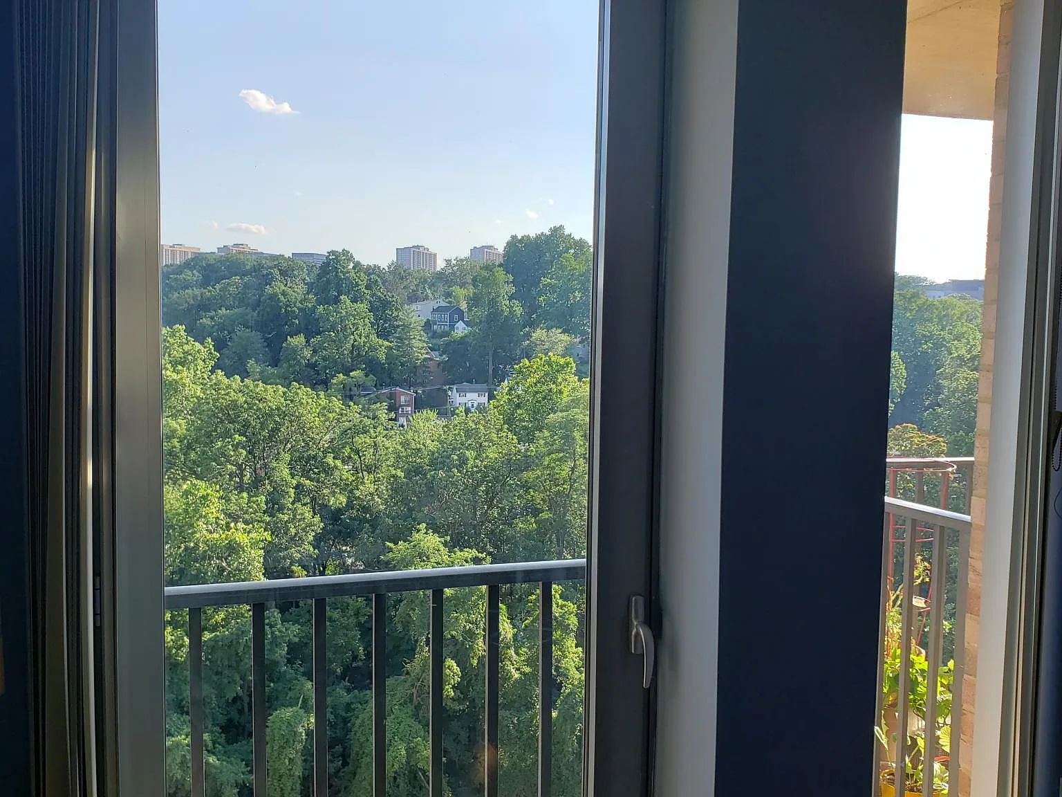 2 bed, 1080 sqft, $2,550 — Photo 4