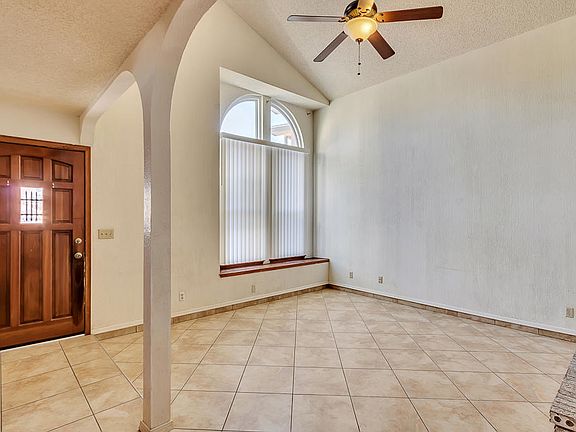 5th image of 3021 Lake Travis Pl