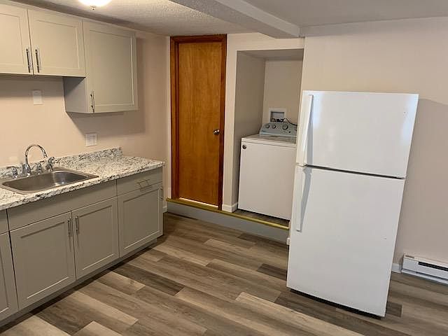 2nd image of 75 Vernon St #B