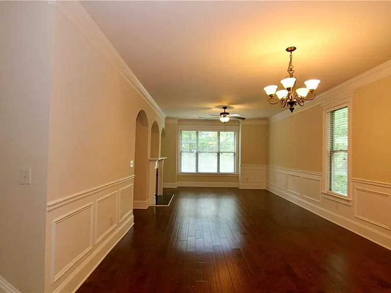 1660 Jardin Ct — Photo 6