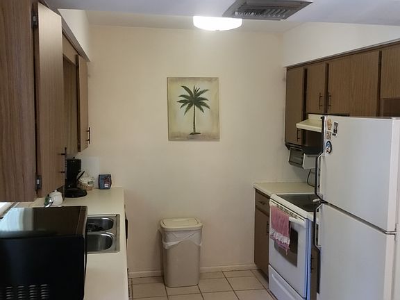 5th image of 990 Shenandoah Ave