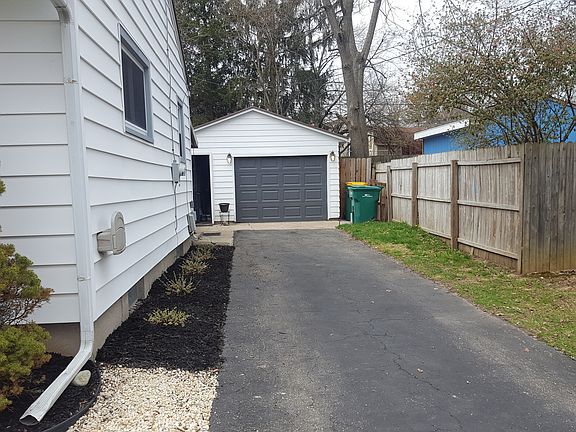 3rd image of 3509 Annabelle Dr