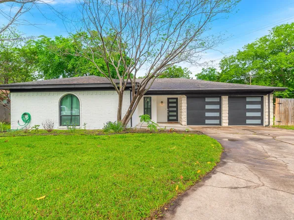 5613 Mary Ct, North Richland Hills, TX 76180