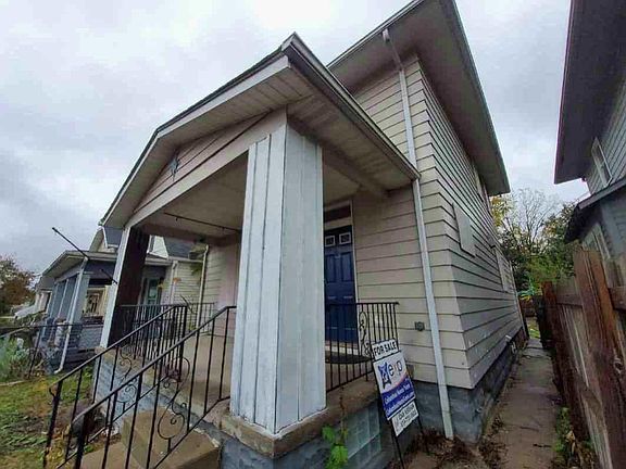 3rd image of 231 S Richardson Ave