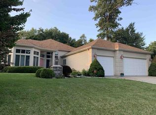 8923 Greyhawk Dr, Fort Wayne, IN 46835