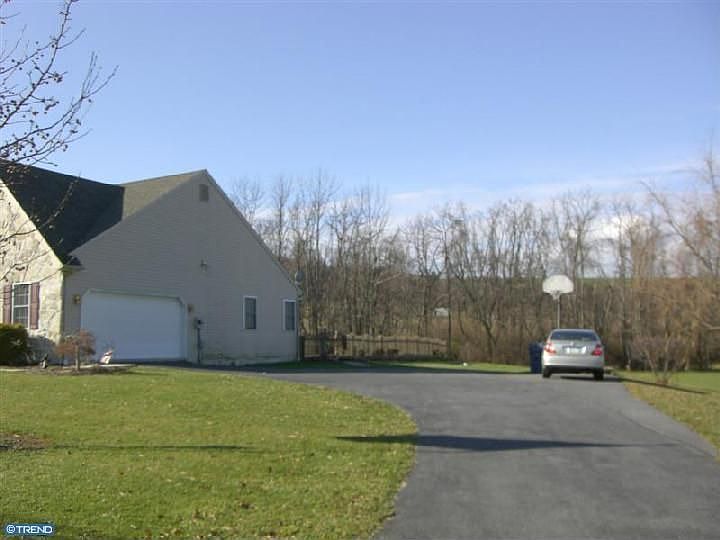 1626 W Leesport Rd, Leesport, PA 19533 Zillow