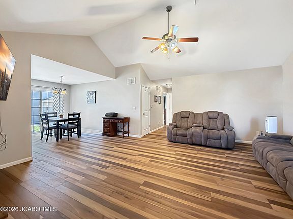 4th image of 155 Rief Ct #A