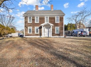 1382 Hope St, Bristol, RI 02809