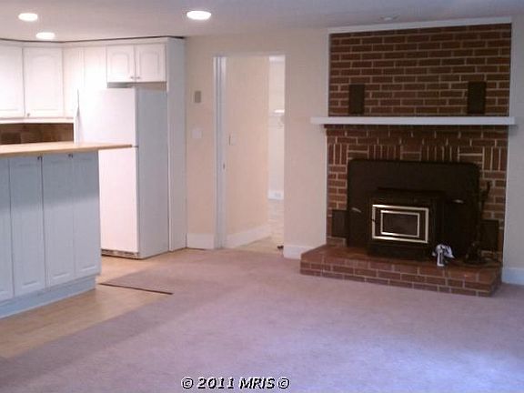 4th image of 62 Beech Nut Dr