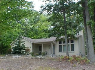 9045 N Royal Rd, Stanwood, MI 49346