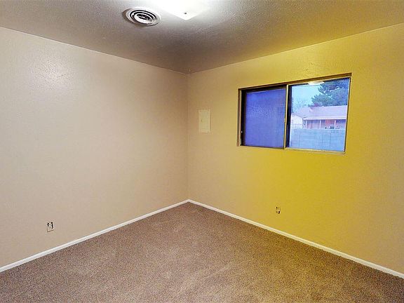 4th image of 2408 N Brazos Ave