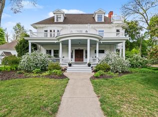 208 W Prospect St, Marshall, MI 49068