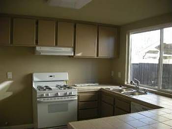 4th image of 9912 Bexley Dr