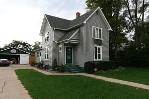 1st image of 1515 Mineral Point Ave