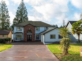 4833 N Island Dr E, Bonney Lake, WA 98391