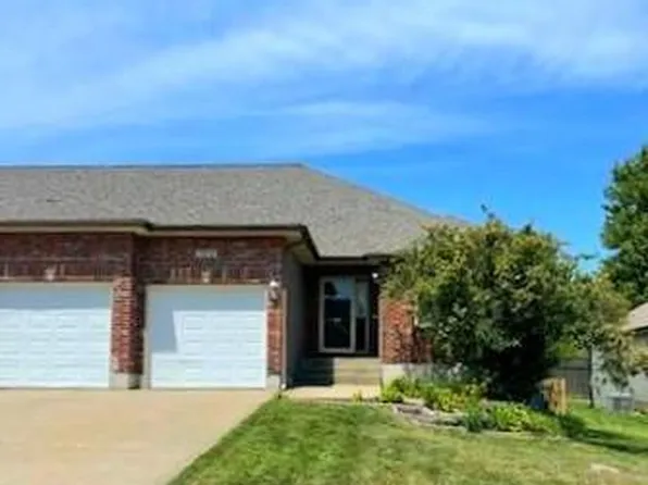 1803 Villa Dr, Warrensburg, MO 64093
