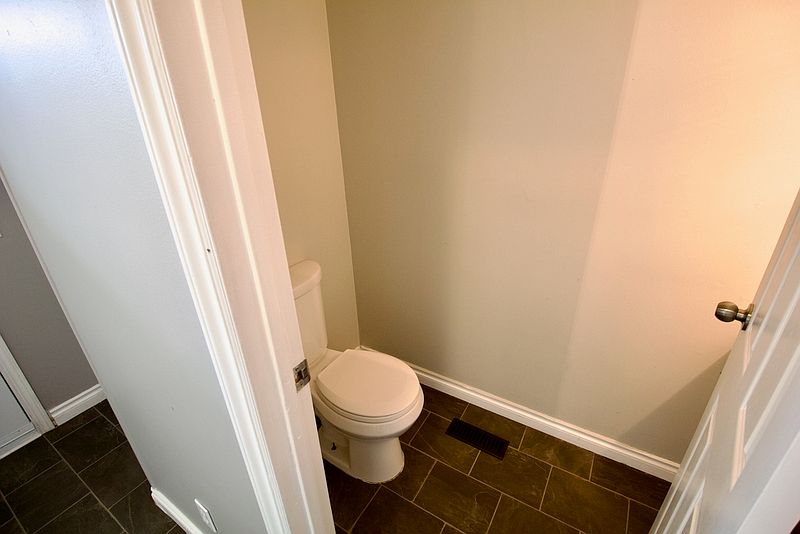 Fort Saskatchewan Townhouse for rent - 3 Bedrooms — photo 26