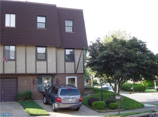 15158 Kovats Dr, Philadelphia, PA 19116