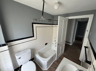 1003 W Main St APT 5, Norristown, PA 19401