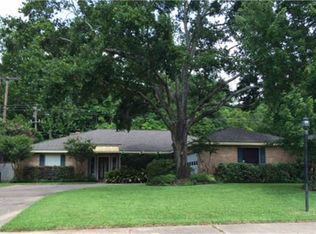 2211 Briarpark Dr, Houston, TX 77042