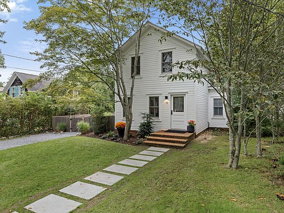 2nd image of 19 Grand St