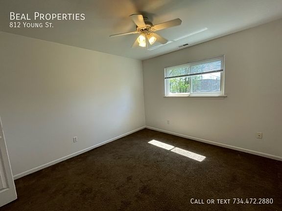 5th image of 812 Young St