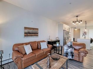 400 W Auburn Meadows Cmn SE #309, Calgary, AB T3M 3K7