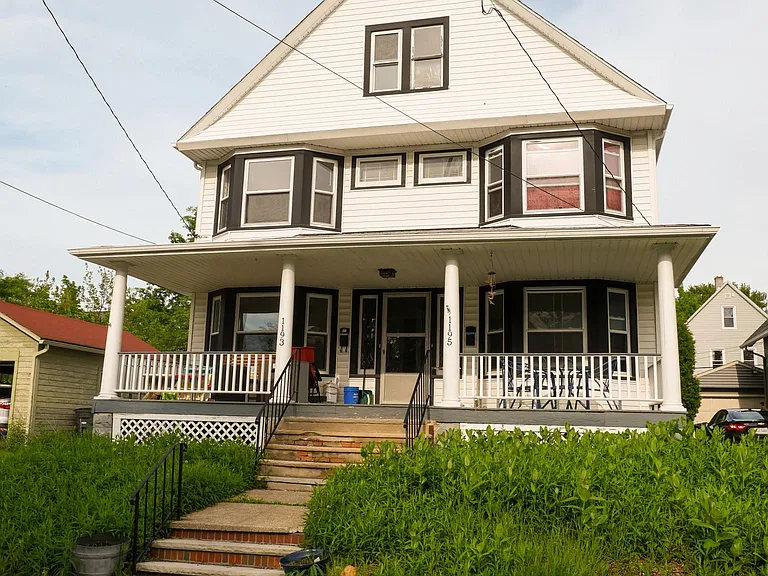 1193 Hall Ave — Photo 42